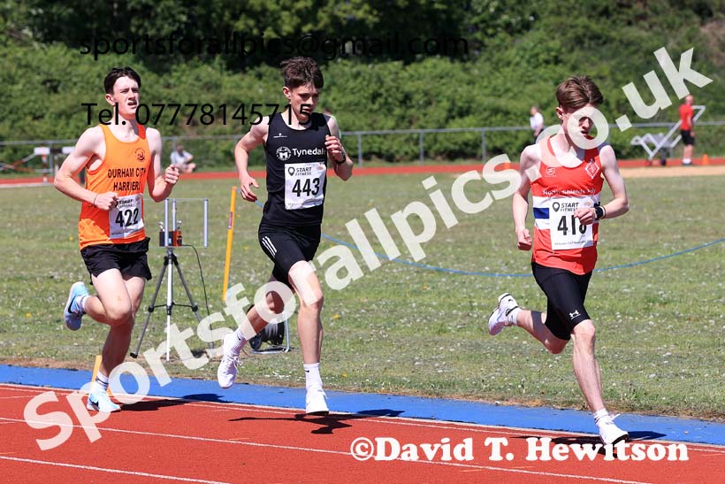 Mens under-17s 1500 metres 2025 North Eastern Track and Field Champs., Shildon, County Durham. Photo: David T. Hewitson/Sports for All Pics